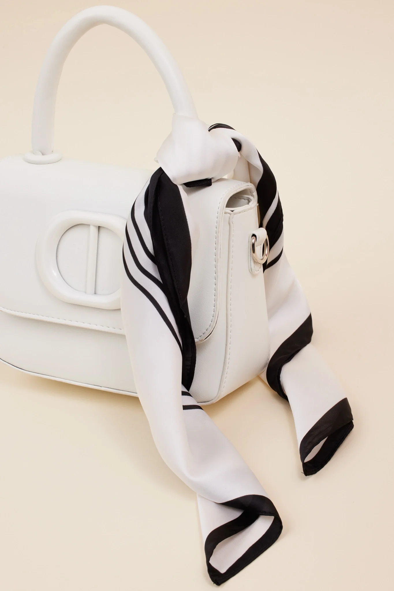 Lexie Scarf - Kestreli