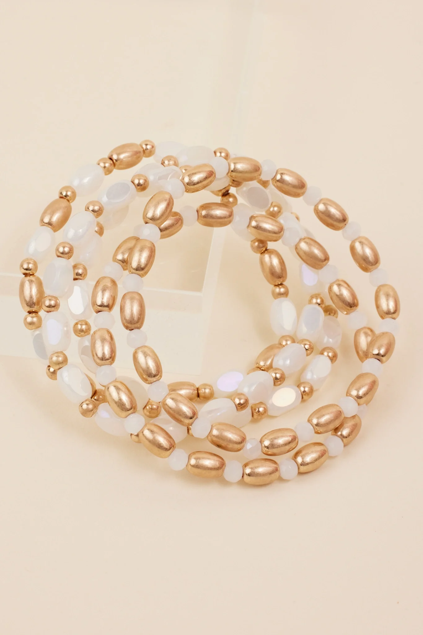 Rae Bracelets- White - Kestreli