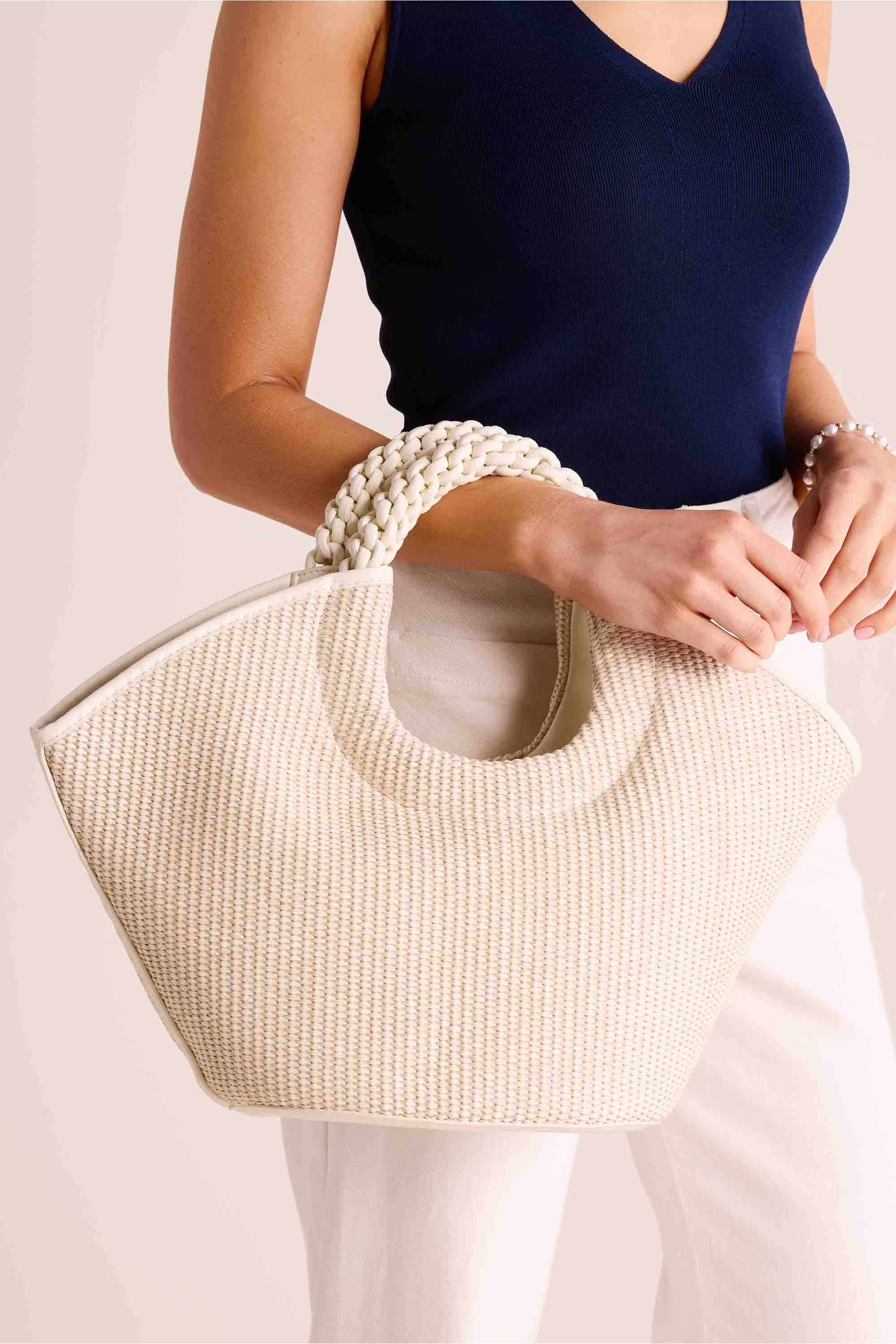 Pamela Tote - Kestreli